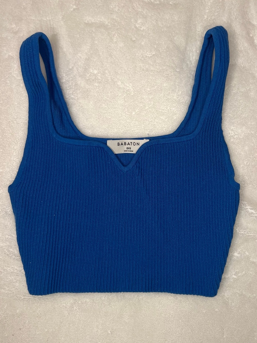 Aritzia Babaton Sculpt Knit Notch Cropped Tank Top in Sapphire Blue